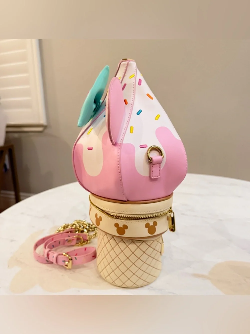 NEW Loungefly Stitch Shoppe Disney Minnie Soft Serve Ice Cream Crossbody Bag - Picture 14 of 16